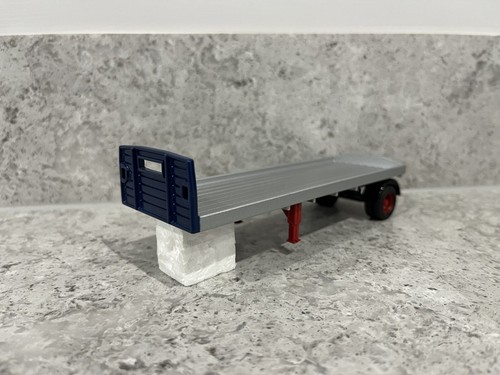Corgi single axle flatbed - single,