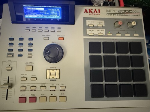 Akai mpc 2000xl - mpc,