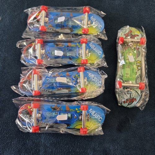 Mini finger skateboards - 5x,