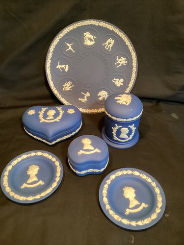 Wedgwood jasperware cobalt - wedgwood,