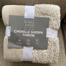 Berkley Jensen Chenille Sherpa Throw 60”x70” Inches Super Cozy Sherpa Beige