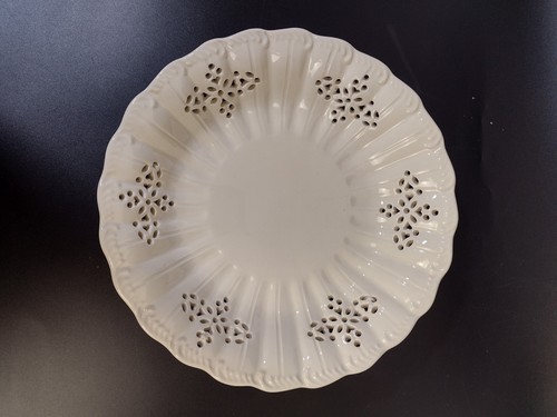 Royal creamware pierced - creamware, fruit