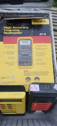 Fluke callibration machine - fluke,