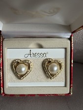 Vintage Aressa Gold Tone Heart