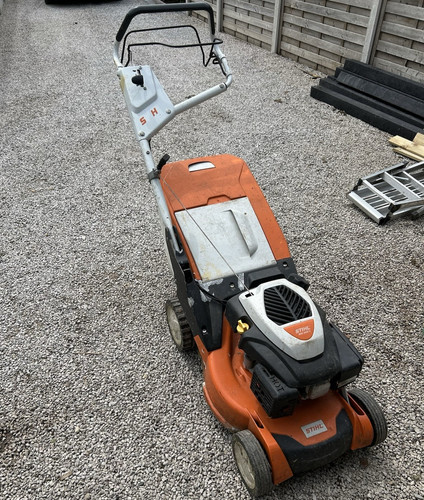 Stihl petrol push - lawn, mower