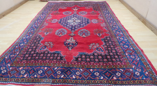 Hand made carpet rug - hand, wool