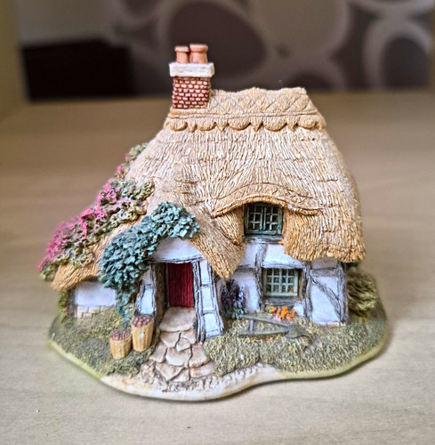 Lilliput lane boxwood cottage - lane,