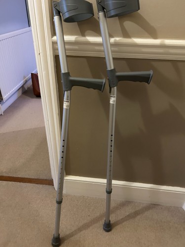 Coopers pair elbow - coopers, crutches