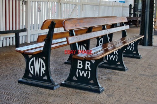 Photo benches totnes - ,