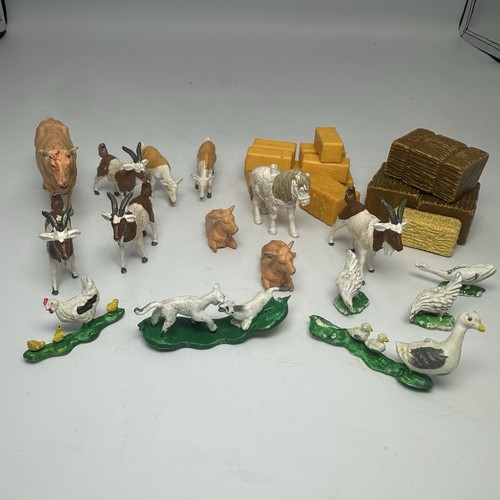 Britains farm yard bundle - britains,
