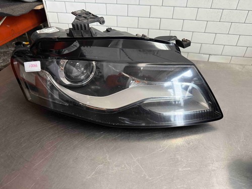 Audi right side xenon - side,