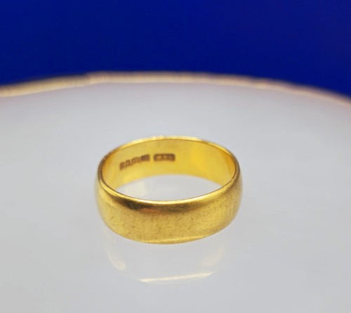22ct gold band - 22ct,