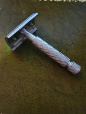 1972 Gillette British Tech Safety Razor