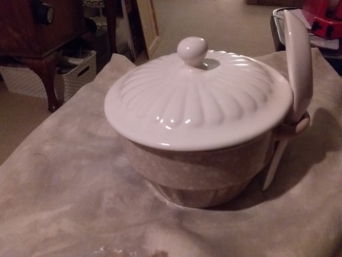Boxed soup bowl with lid - soup,