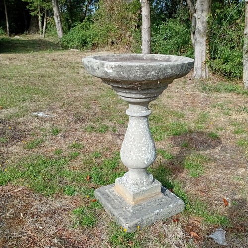Weathered garden concrete - ,