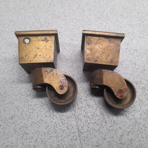 Solid brass furniture - 2x, wheel