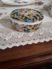 TRINKET BOX FINE PORCELAIN -