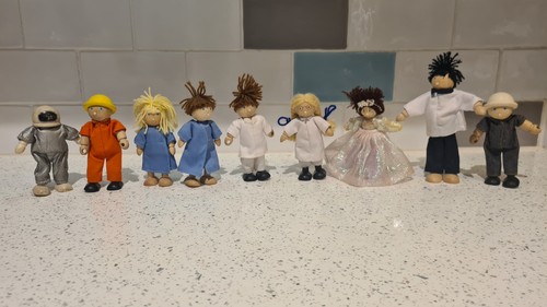 Wooden dolls from pintoy 1 - wooden,