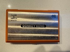 Donkey Kong - DK-52 - Nintendo Game & Watch - 1982 Vintage