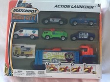 MATCHBOX HERO CITY ACTION LAUNCHER GIFT SET ' POLICE ' UNOPENED