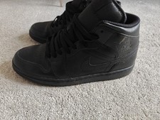 Nike Air Jordan 1 Mid Triple
