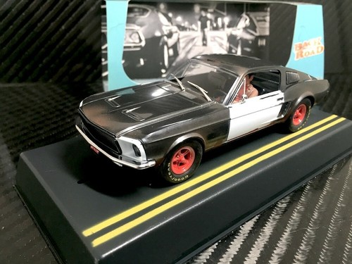 Pioneer slot car p090 mustang - pioneer,