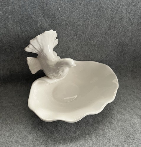 Vintage large white dove soap - white,