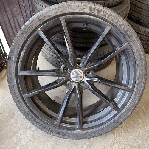 Volkswagen golf r - vw,
