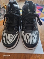 REEBOK X HEELYS CHILDRENS SIZE