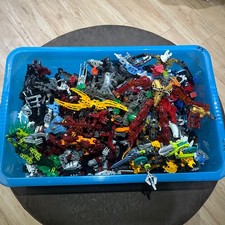 JOB LOT 1KG OF LEGO BIONICLE & HERO FACTORY ASSORTED PIECES.