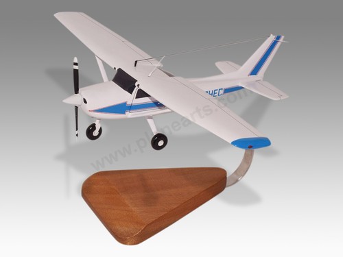 Cessna 152 stapleford flying - cessna,