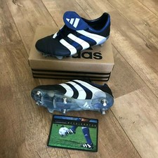  Adidas Predator Accelerator