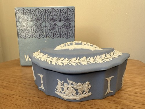 Wedgwood blue jasperware - wedgwood,