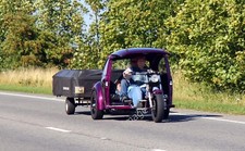 Photo 6x4 Trike and trailer on