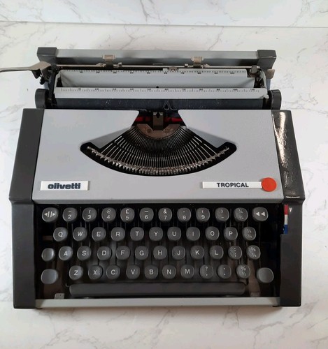 Vintage olivetti portable - olivetti,