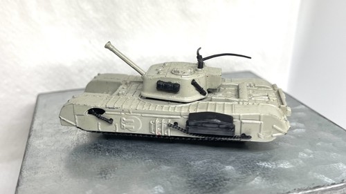 Motormax churchill tank - motormax,