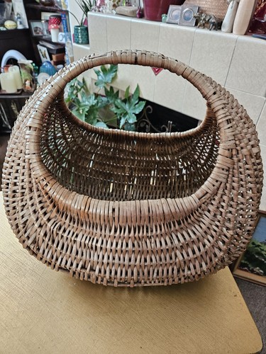 Vintage gondola wicker basket - vintage,