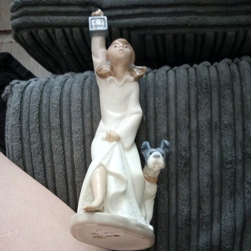 Vintage nao figurine - vintage, girl