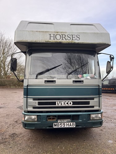 Iveco tonne horse lorry - 7.5,