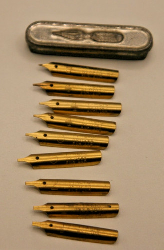 Vintage dip pen - nib, holder