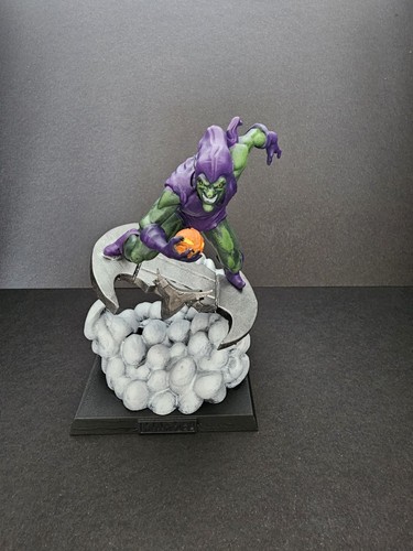Classic marvel figurine - classic,
