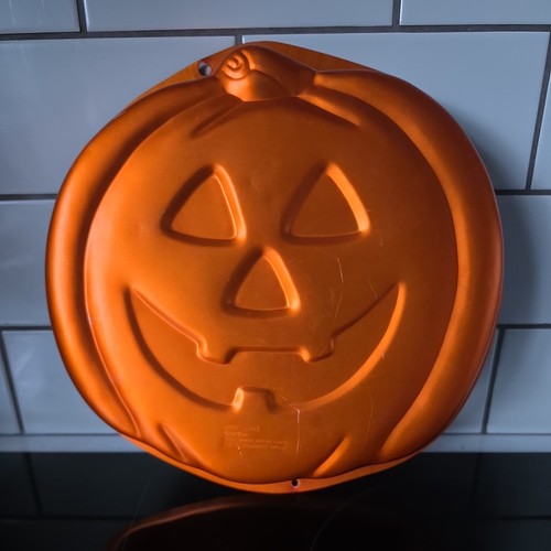 Wilton orange cake pan jack - wilton,