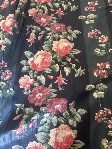 Large vintage pair laura - large,