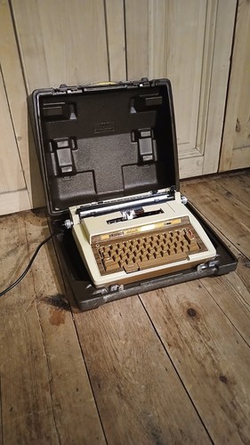 Smith corona electra automatic - corona,