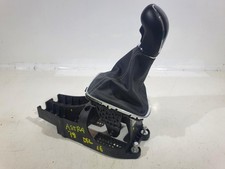 GENUINE 2019 VAUXHALL ASTRA   55506448 55497889 6 SPEED MANUAL GEAR STICK KNOB S