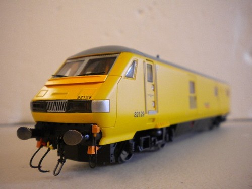Hornby network rail mk3 - network, dvt