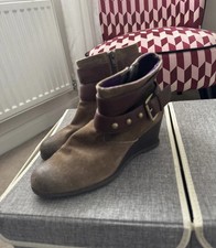 Ladies Clarks Goretex Boots In