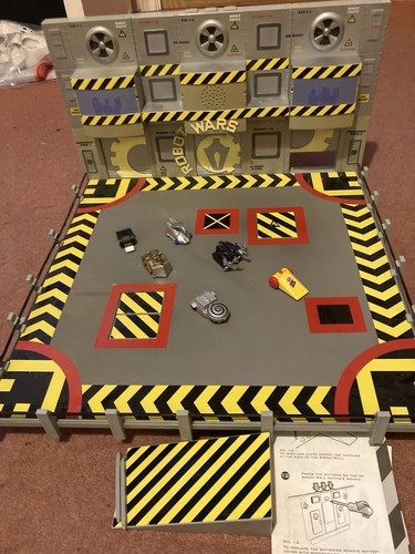 Robot wars arena - robot, with