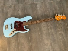 SQUIER CLASSIC VIBE JAZZ BASS