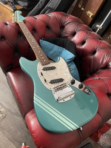 Fender mij mustang competition - mij,